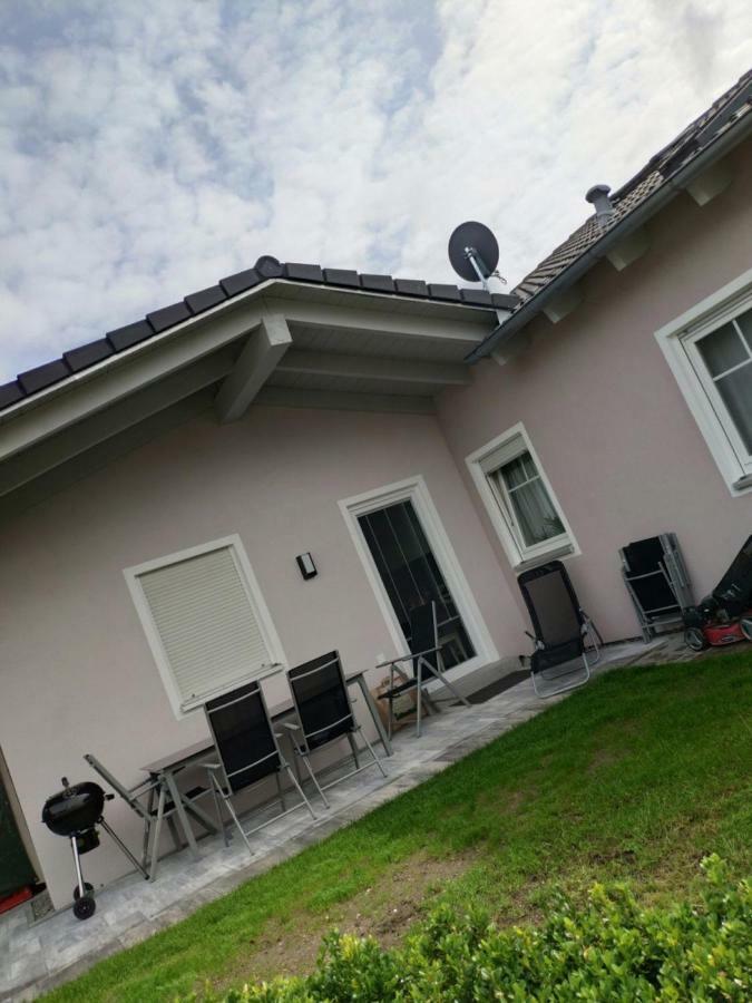 Haus Brueckelsee Wackersdorf Luaran gambar